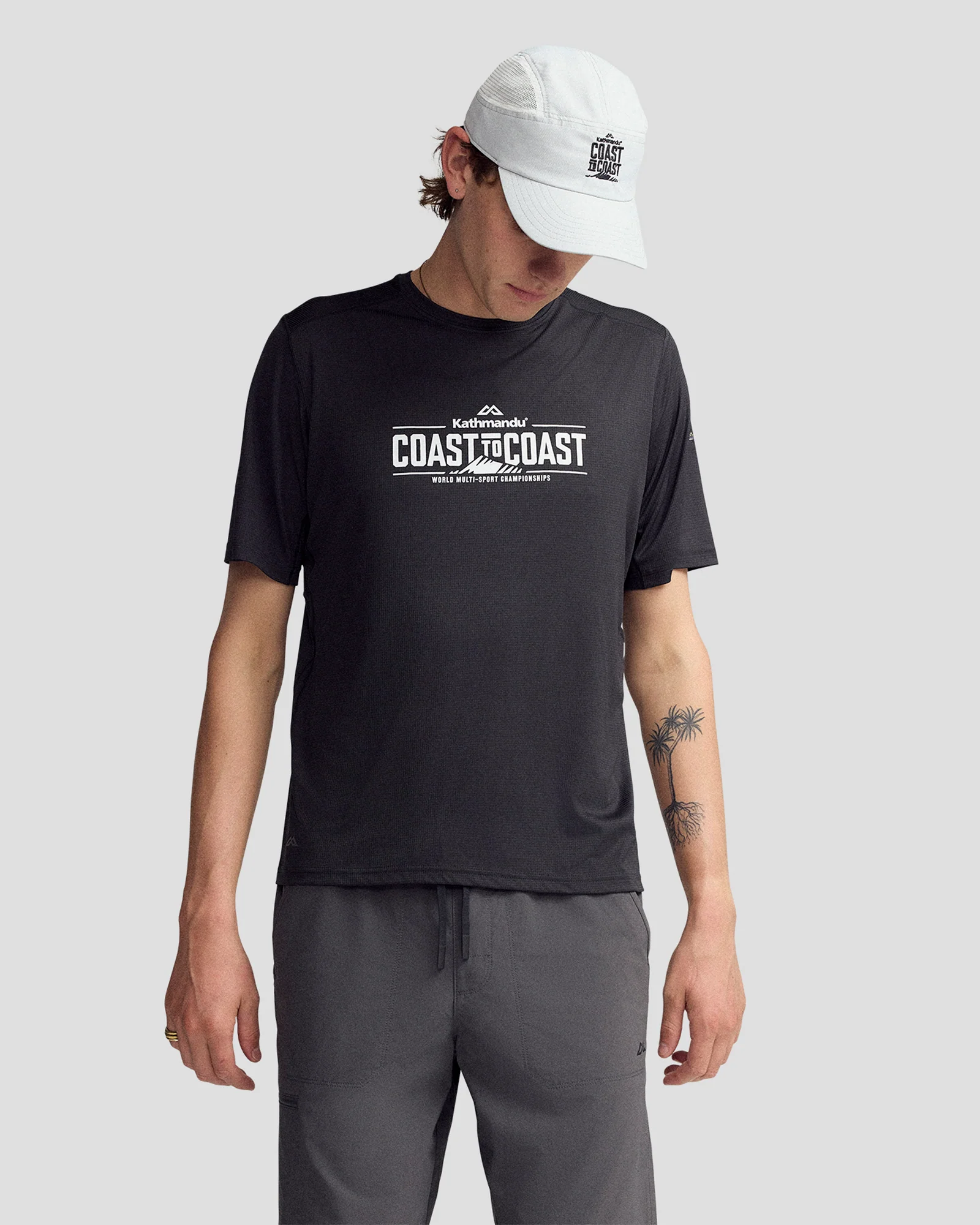 Coast To Coast - Men's Seeker Tee - Black Stingray