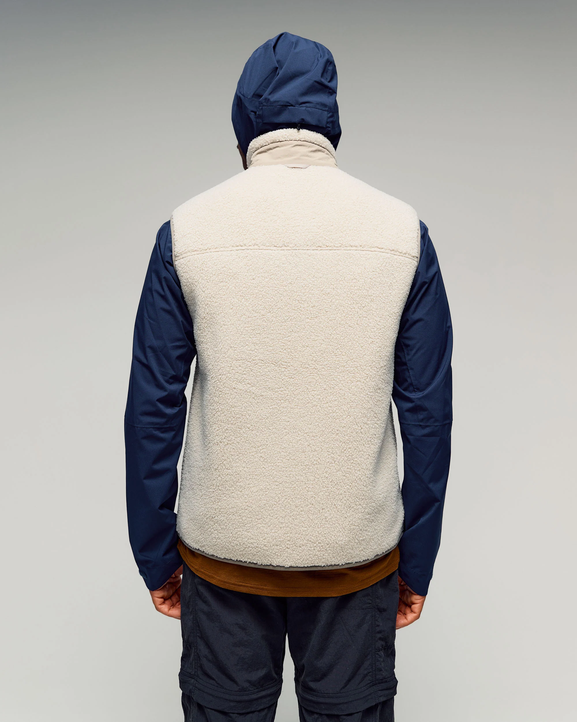 Co-Z High Pile Men's Vest - Light Hike - Image 3