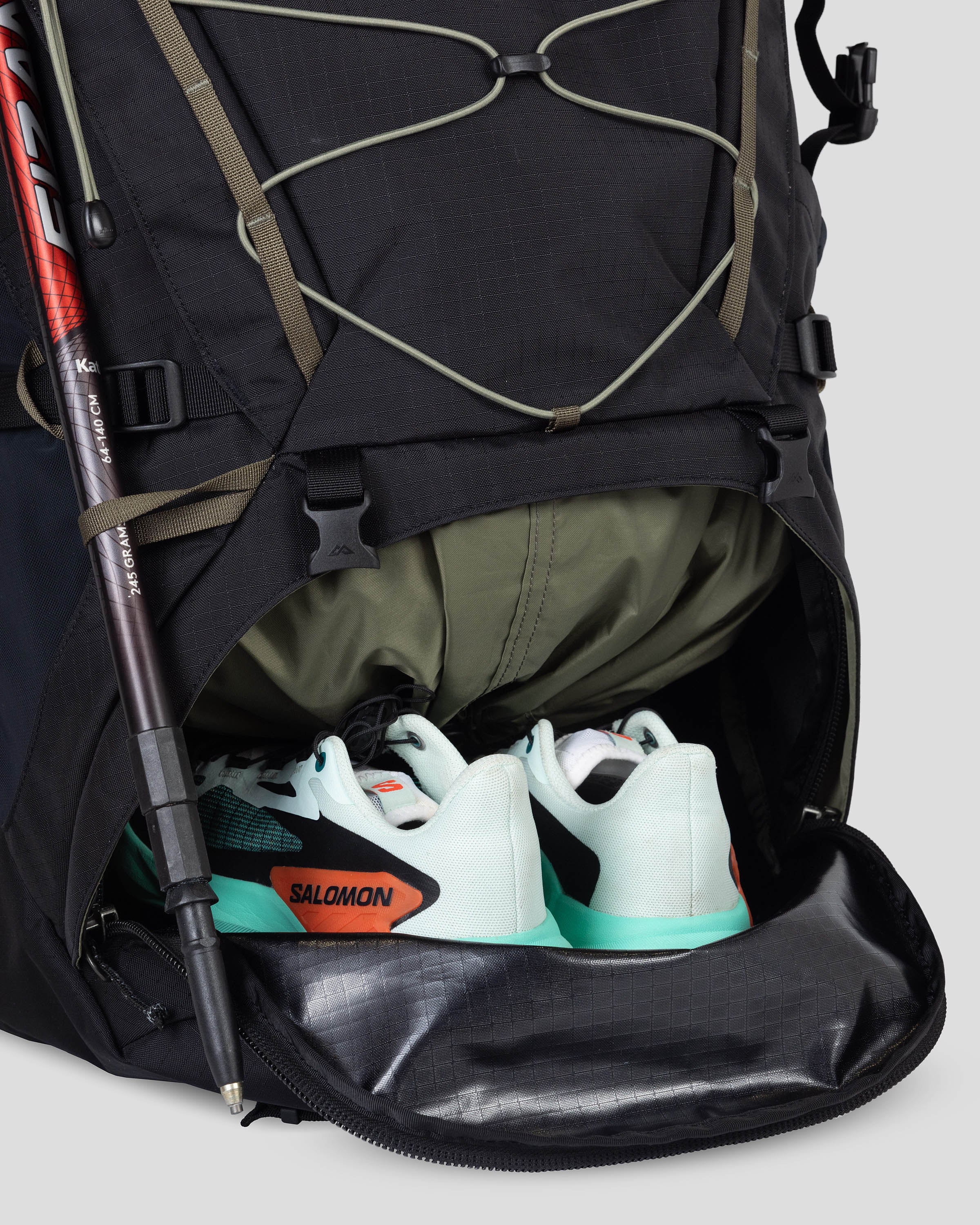 Interloper Pack - 65L - Black Stingray - Image 5
