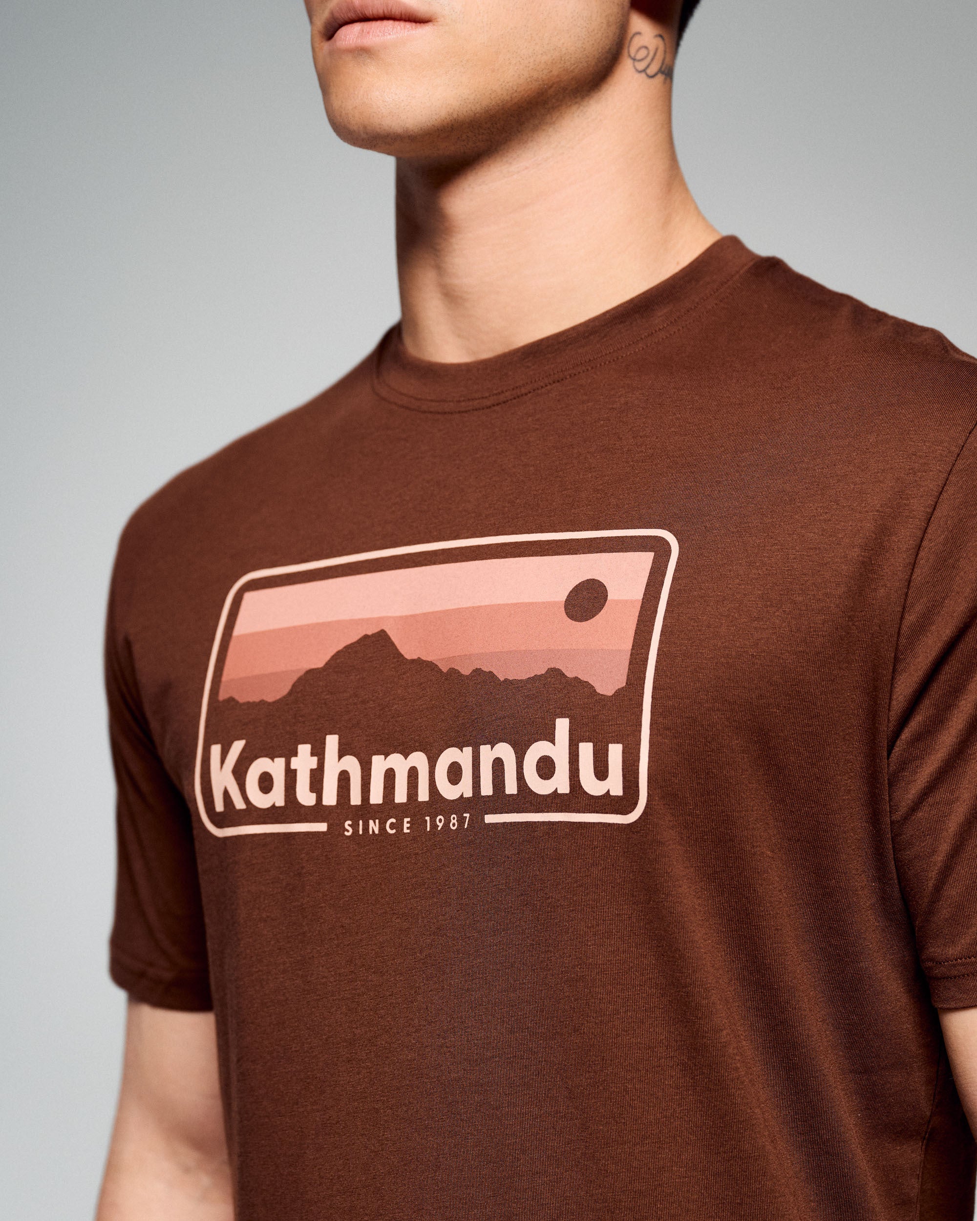 Men's 70's Logo Organic Cotton T-Shirt - Cocoa - Image 3