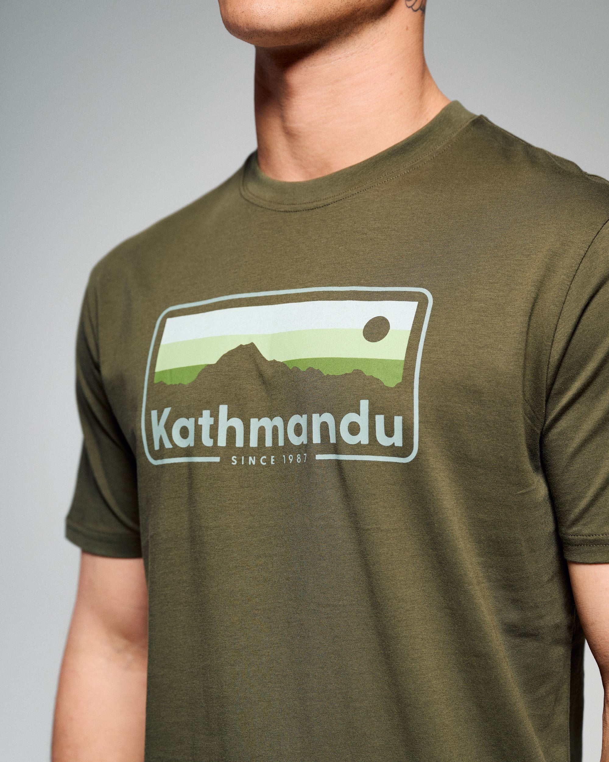 Men's 70's Logo Organic Cotton T-Shirt - Light Moss - Image 3