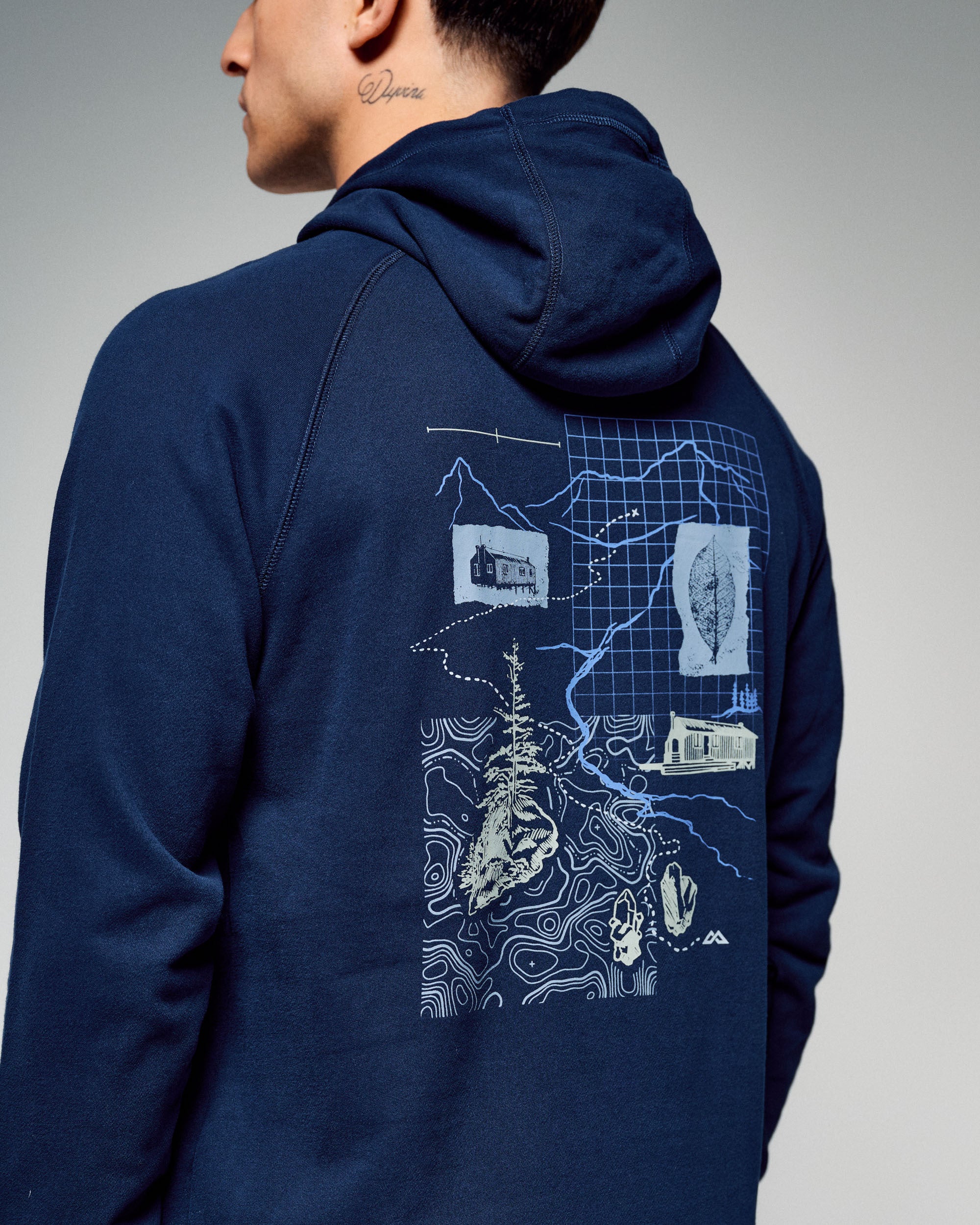 Men's On The Trail Hoodie - Classic Navy - Image 2